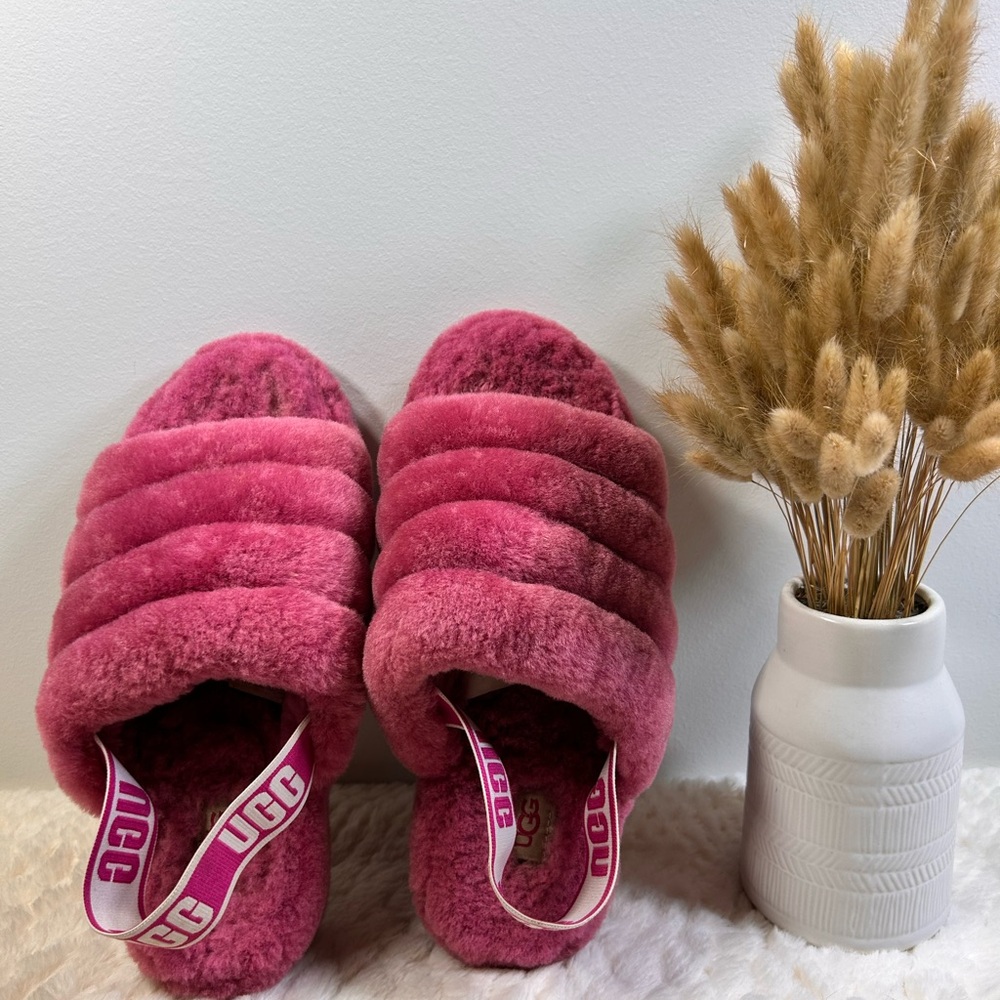 UGG Fluff Yeah Slide Sandals Pink Sheepskin Fur Cozy Size 8 Platform Slippers - Picture 6 of 8